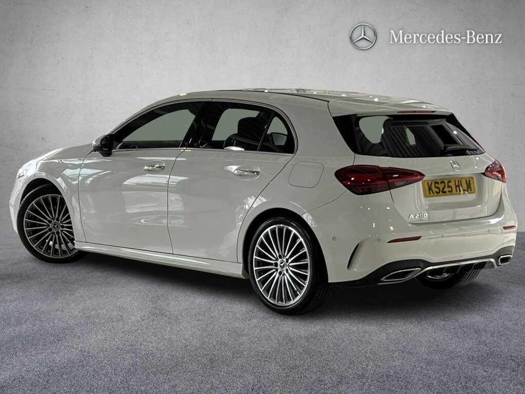 Mercedes-Benz A Class A200 Amg Line Premium Plus 2025 KS25HLM White