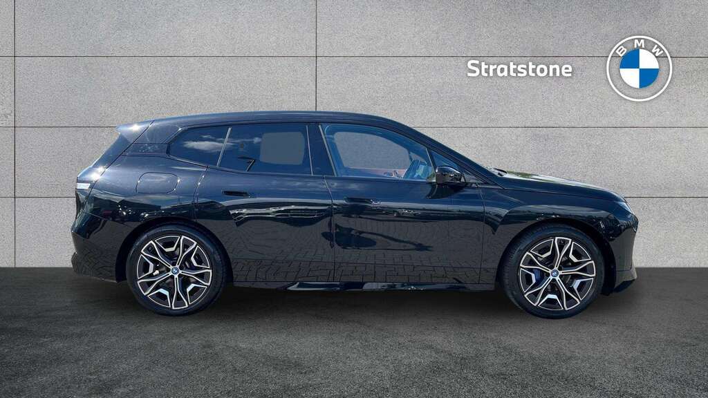 BMW iX 240Kw Xdrive40 M Sport 76.6Kwh 2022 LD22NBB Black #2