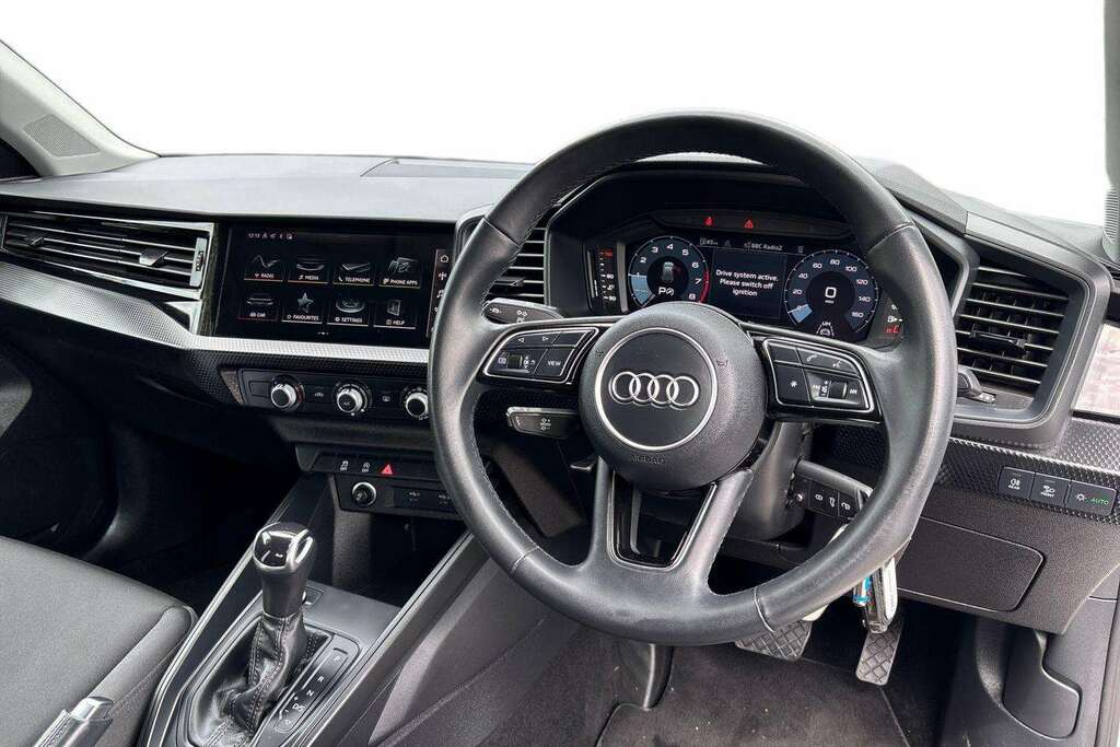 Audi A1 30 Tfsi 110 Technik S Tronic 2022 VU72DMZ White #6