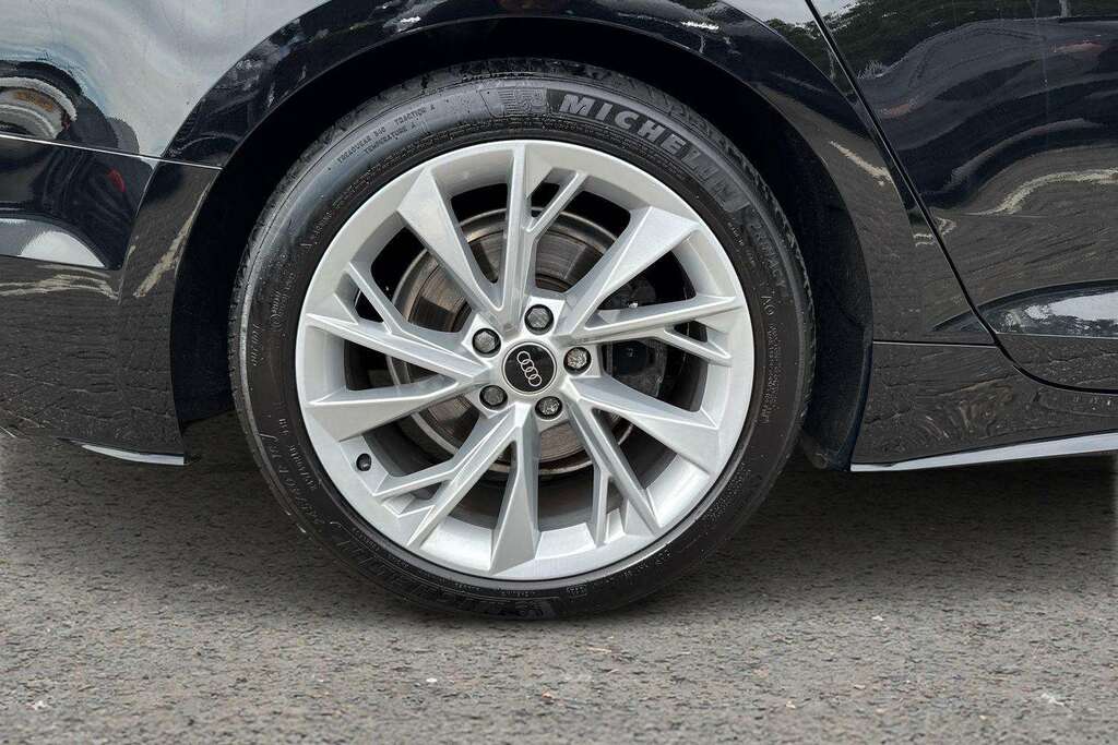Audi A5 35 Tfsi Sport S Tronic 2024 Black