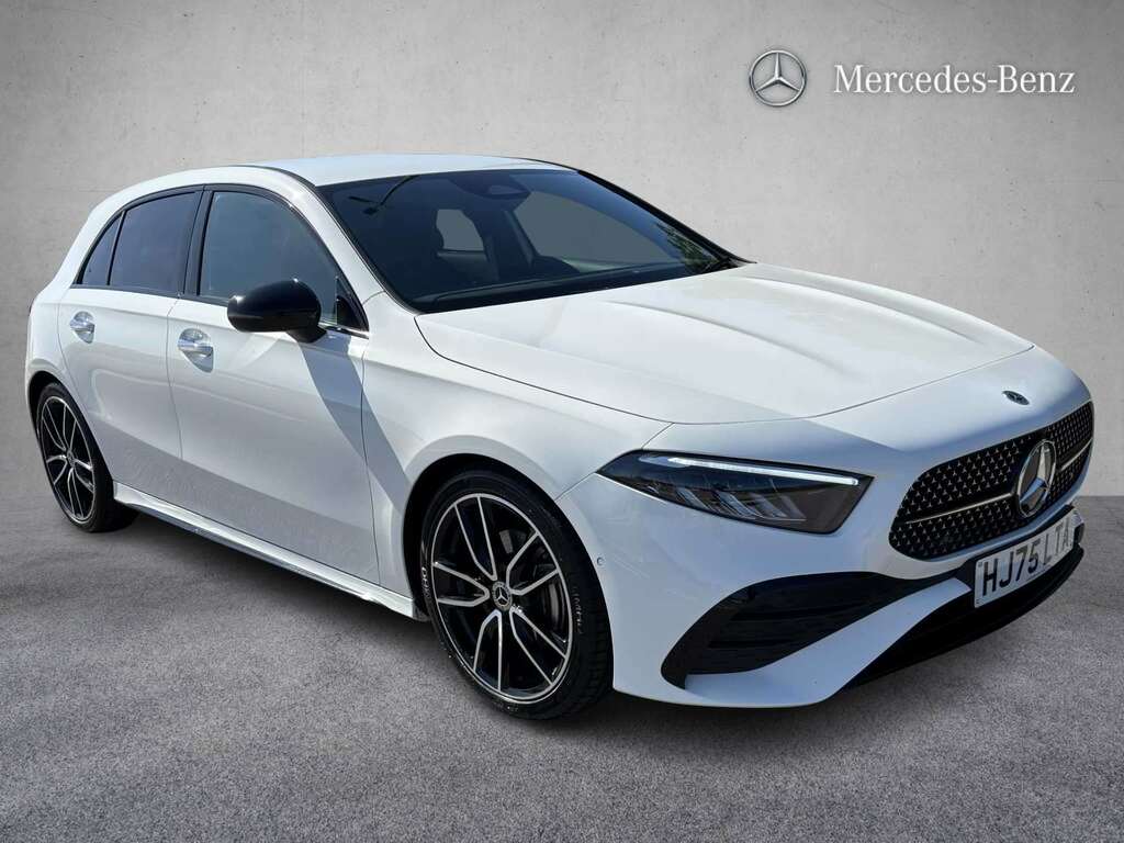 Mercedes-Benz A Class A200 Amg Line Premium 2025 White