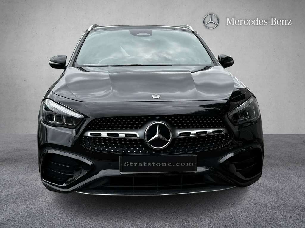 Mercedes-Benz GLA Class 200 Amg Line Executive 2024 SE24UTU Black #2