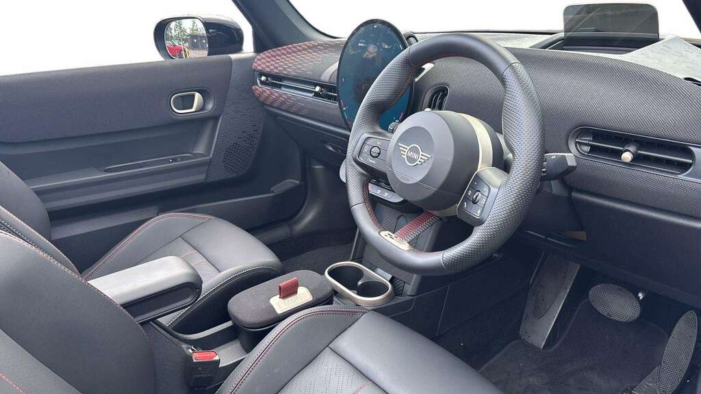 Mini Hatch 2.0 C Sport 2025 GD75NTA Black #6