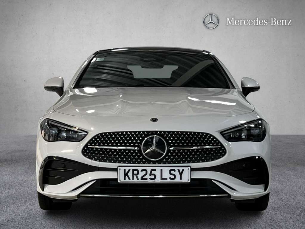 Mercedes-Benz CLE Class 300E Amg Line Premium 9G-tronic 2025 White #3