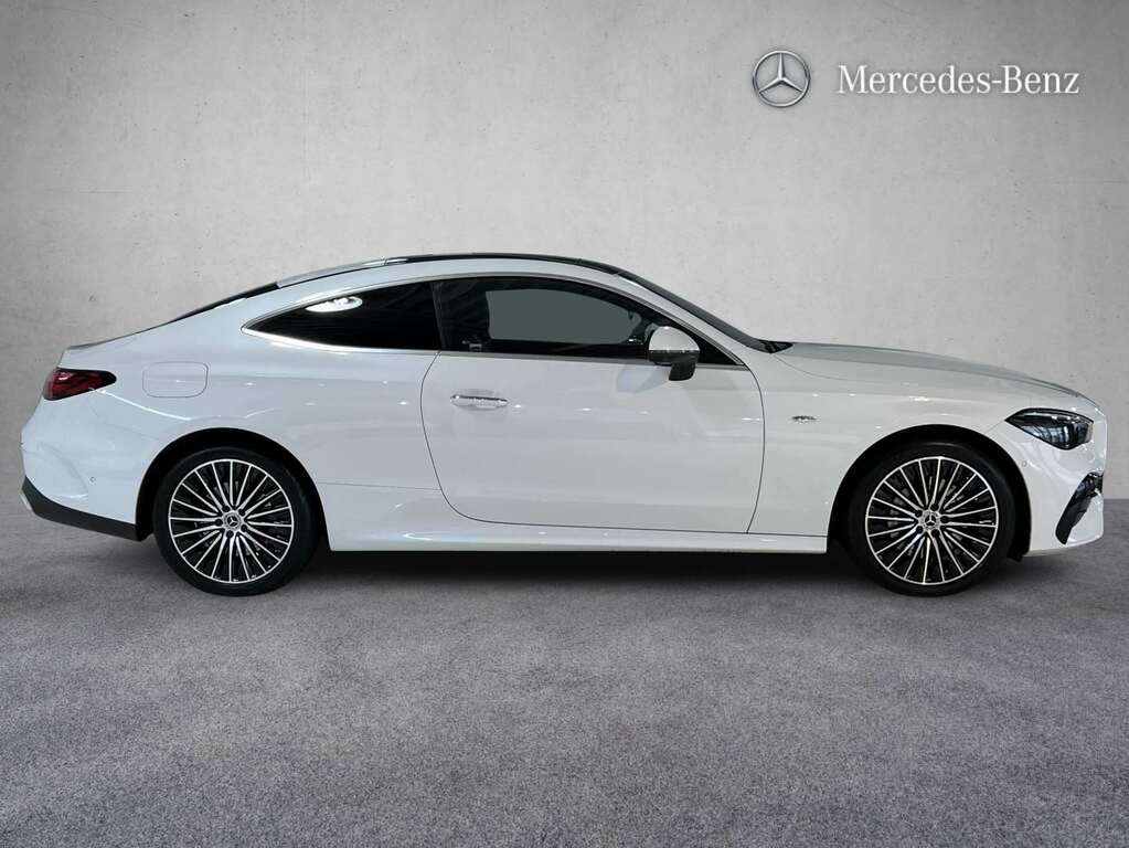 Mercedes-Benz CLE Class 300E Amg Line Premium 9G-tronic 2025 White #4