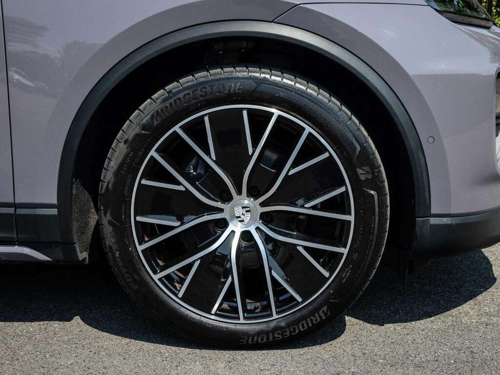 Porsche Macan Electric 2025 PE25DCO Purple #6