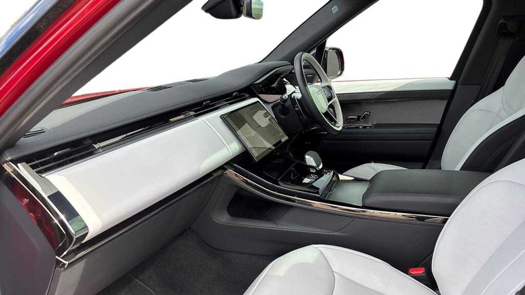 Land Rover Range Rover Sport 3.0 D300 Dynamic Se 2024 KS74ZBV Red #3