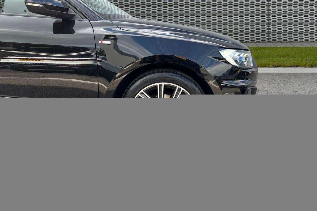 Audi A1 35 Tfsi S Line S Tronic 2025 MV25OFD Black #4
