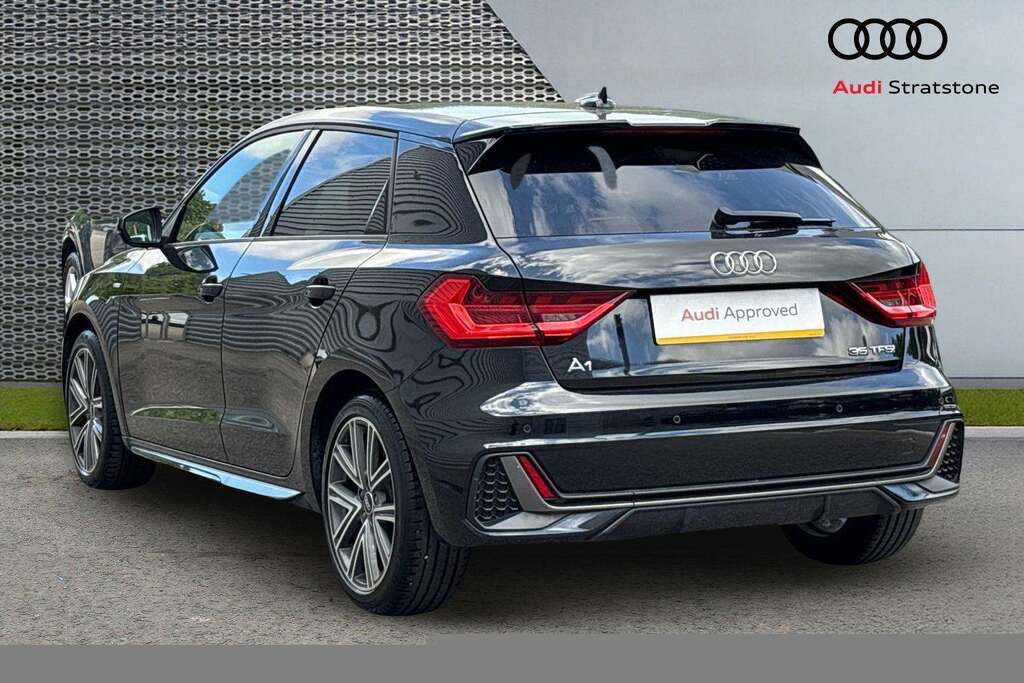Audi A1 35 Tfsi S Line S Tronic 2025 MV25OFD Black #3