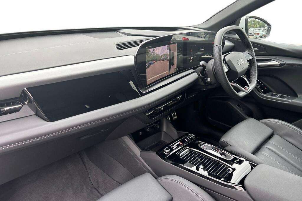 Audi Q6 E-Tron 185Kw 83Kwh S Line 2025 White #2