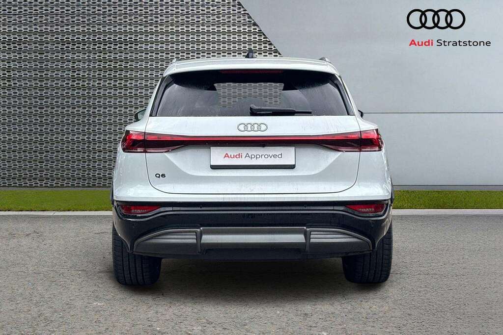 Audi Q6 E-Tron 185Kw 83Kwh S Line 2025 White #6