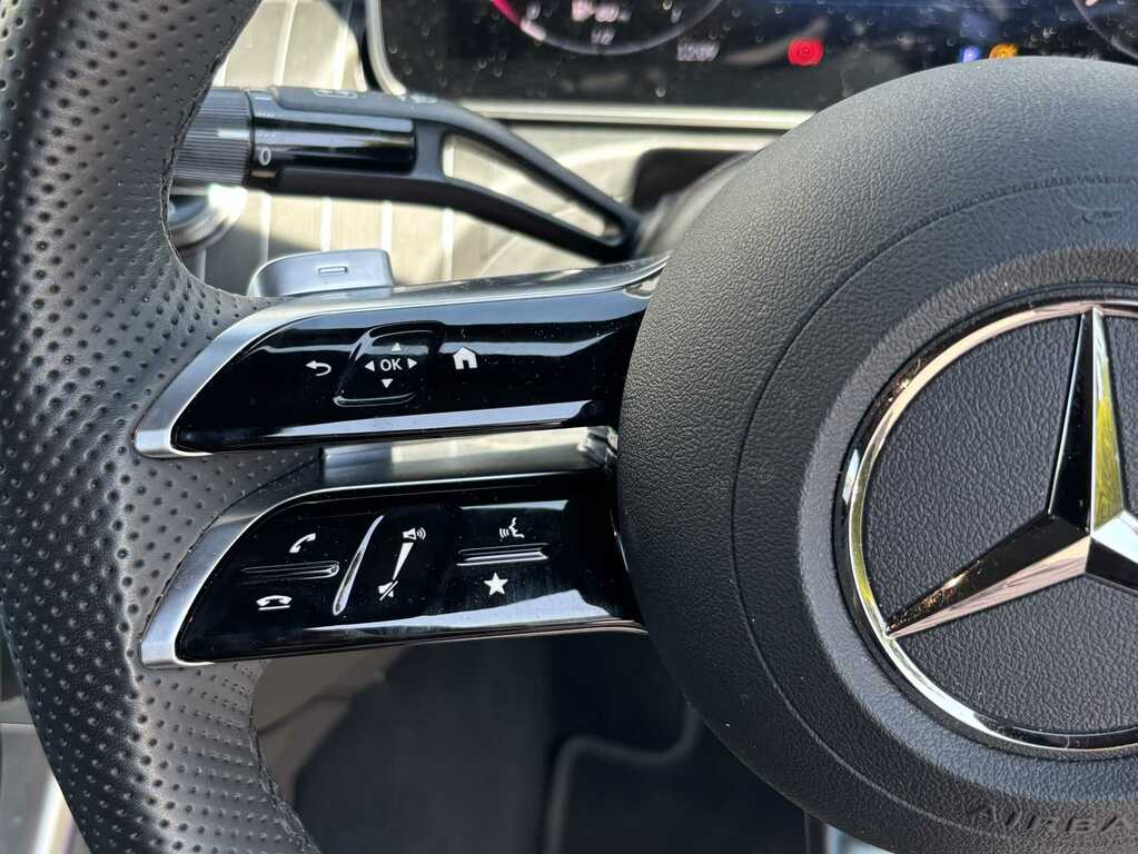 Mercedes-Benz CLE Class 300 4Matic Amg Line Premium 9G-tronic 2025 Black #6