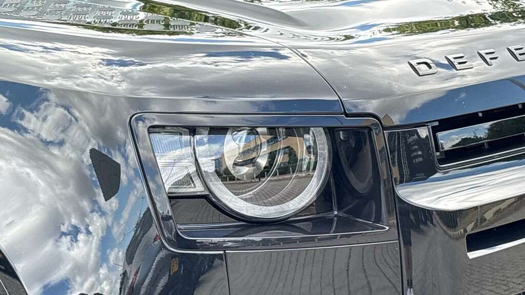 Land Rover Defender 130 3.0 P400 X-dynamic Hse 130 8 St 2023 Black #4