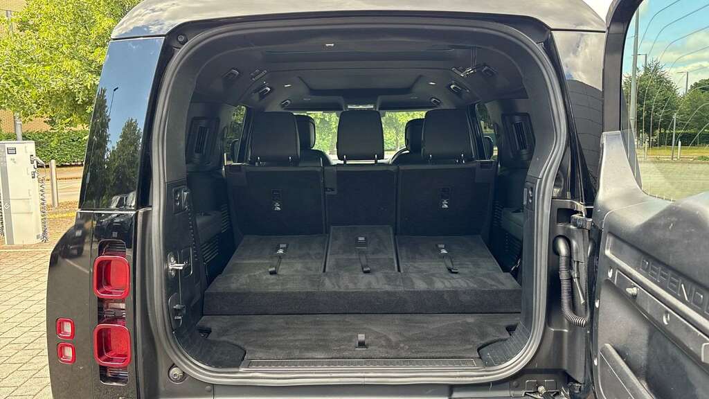 Land Rover Defender 130 3.0 P400 X-dynamic Hse 130 8 St 2023 Black #6