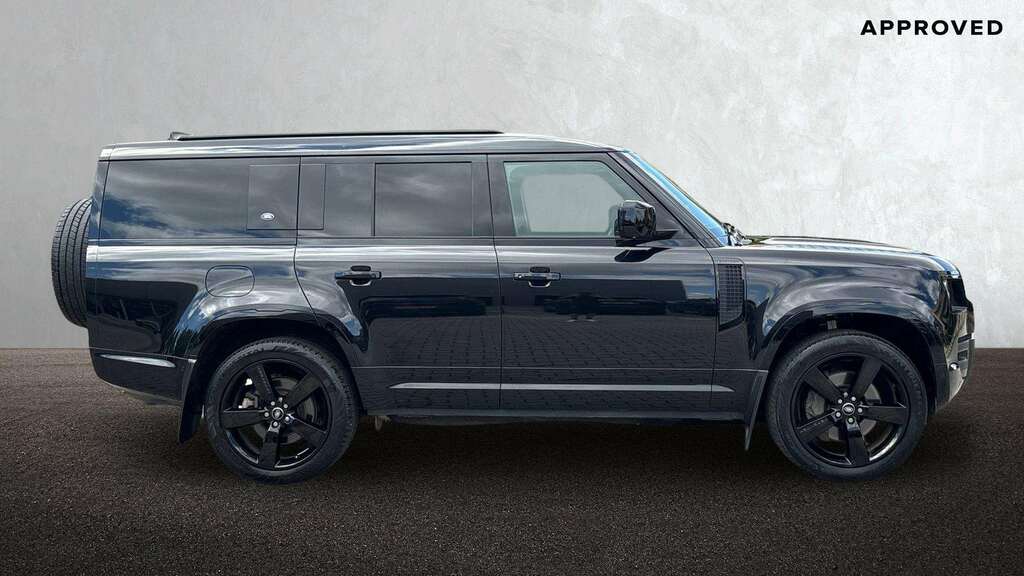 Land Rover Defender 130 3.0 P400 X-dynamic Hse 130 8 St 2023 Black #2