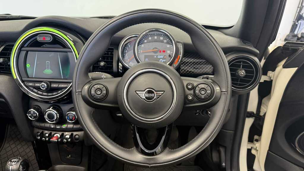 Mini Convertible 2.0 Cooper S Classic II 2020 YR20TRX White #3
