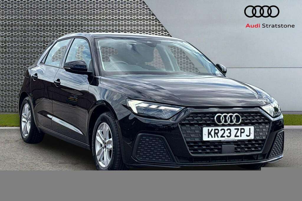 Audi A1 Audi A1 Sportback S Line 30 Tfsi 110 Ps S Tronic White #1