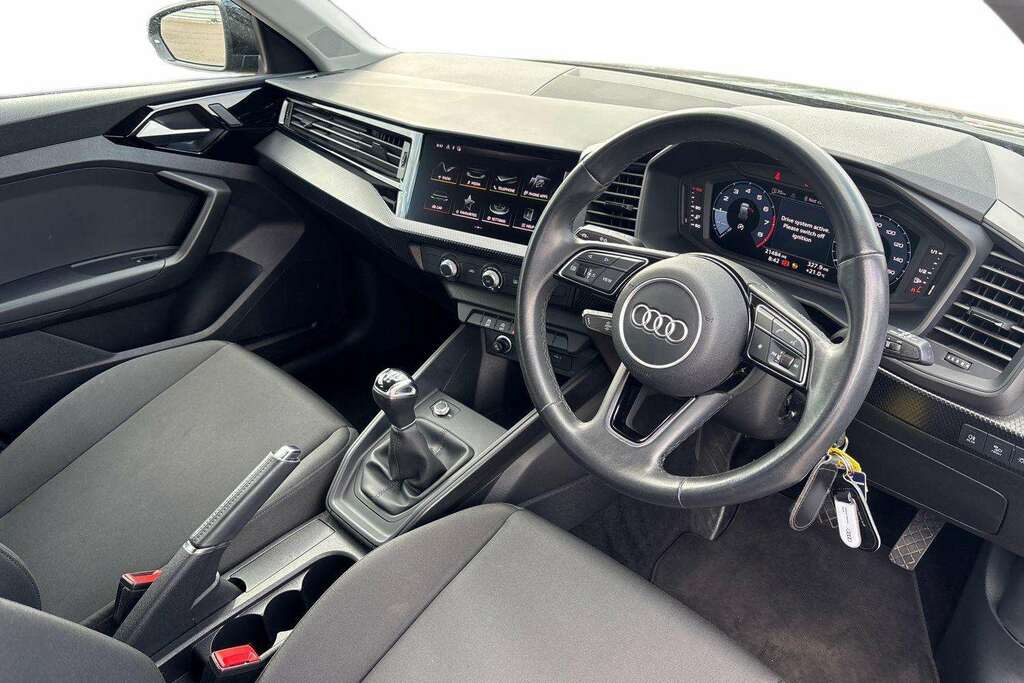 Audi A1 Audi A1 Sportback S Line 30 Tfsi 110 Ps S Tronic White #5