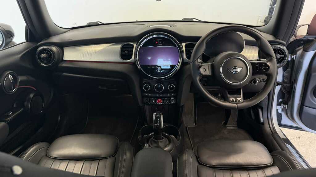 Mini Hatch 1.5 Cooper Exclusive 2023 YR72KVV Silver #3