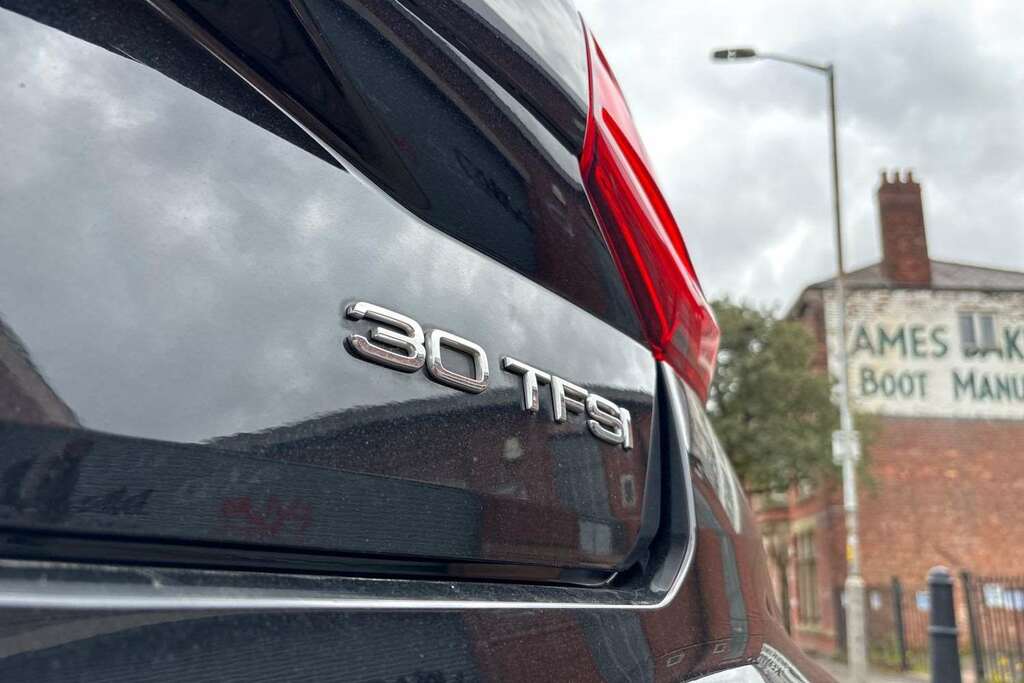 Audi Q2 Audi Estate 35 Tfsi S Line S Tronic Grey #9