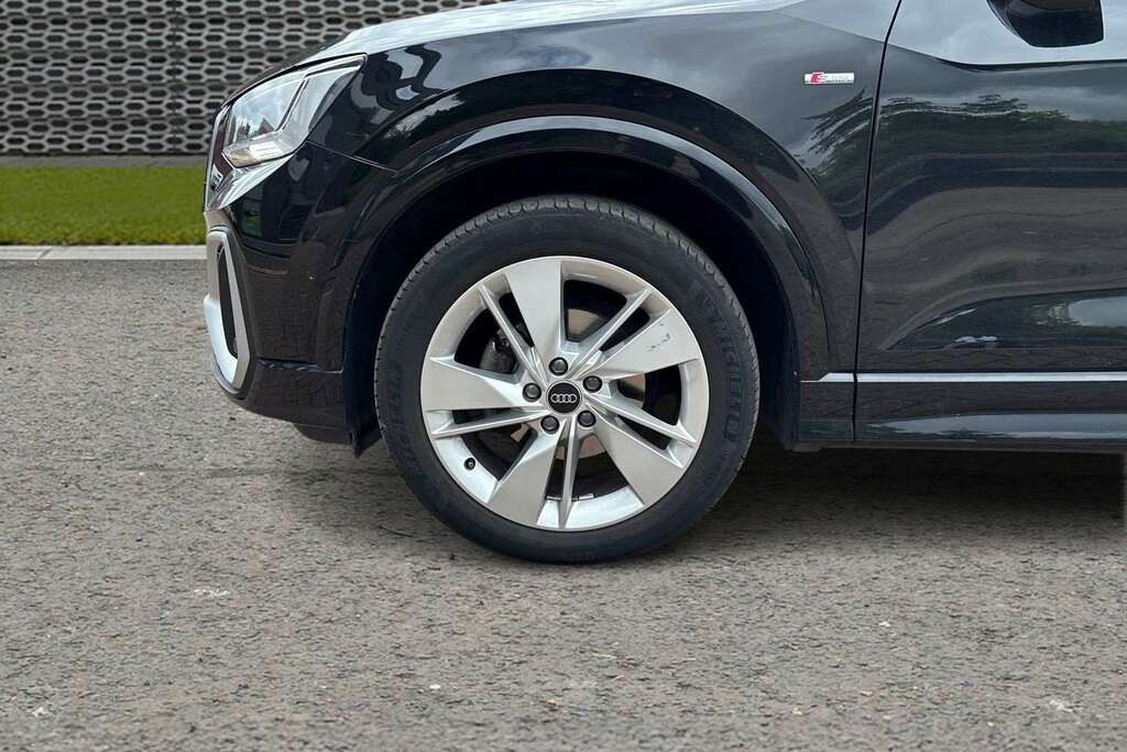 Audi Q2 Audi Estate 35 Tfsi S Line S Tronic Grey #8