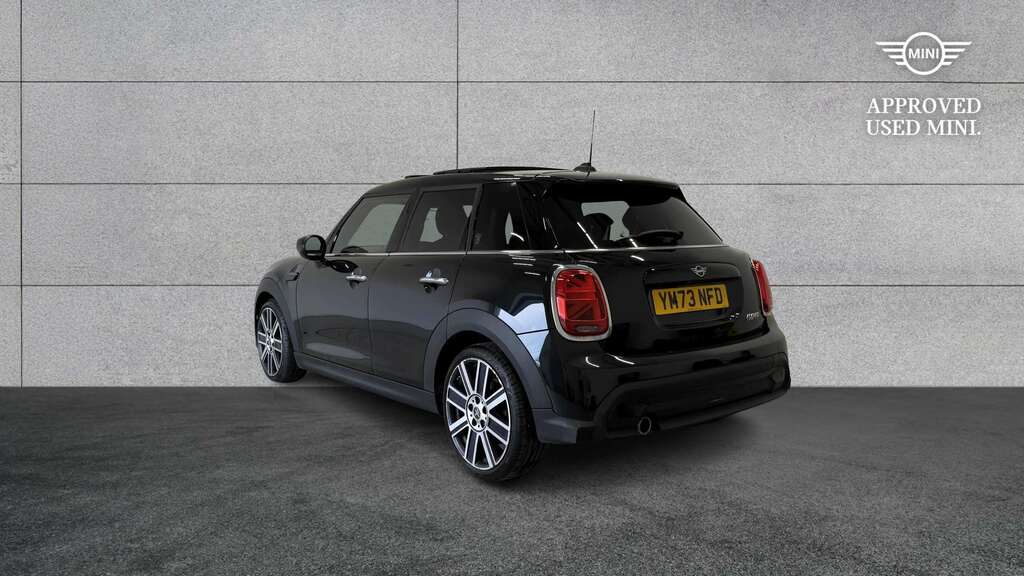 Mini Hatch 1.5 Cooper Exclusive Premium Plus 2023 YM73NFD Black #4