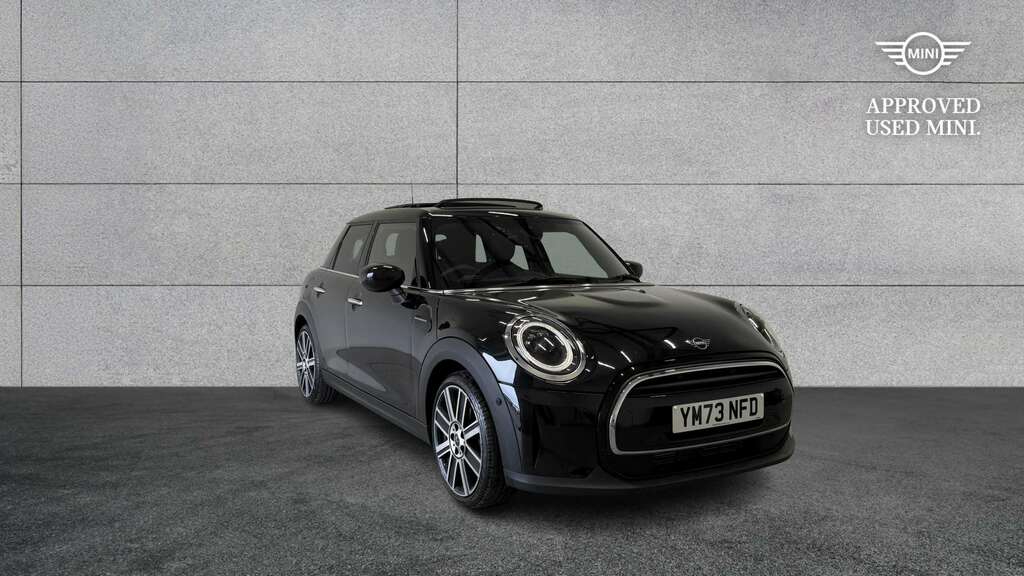 Mini Hatch 1.5 Cooper Exclusive Premium Plus 2023 Black