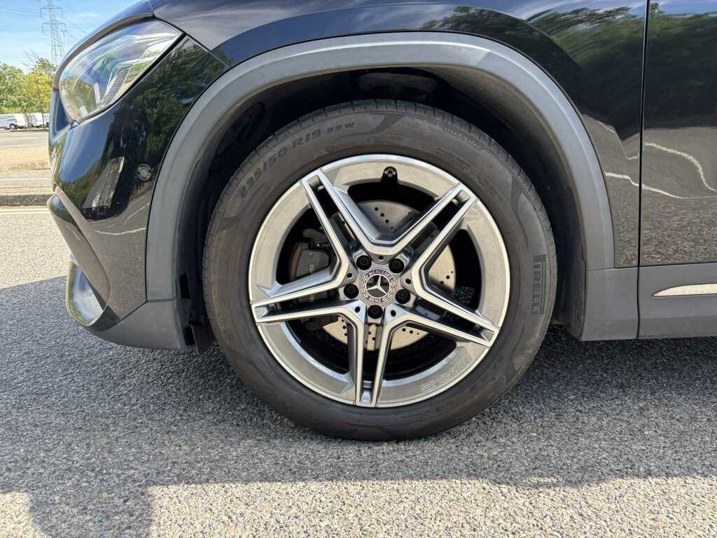 Mercedes-Benz GLA Class 200D Amg Line Premium 2021 LM21EYK Black #3