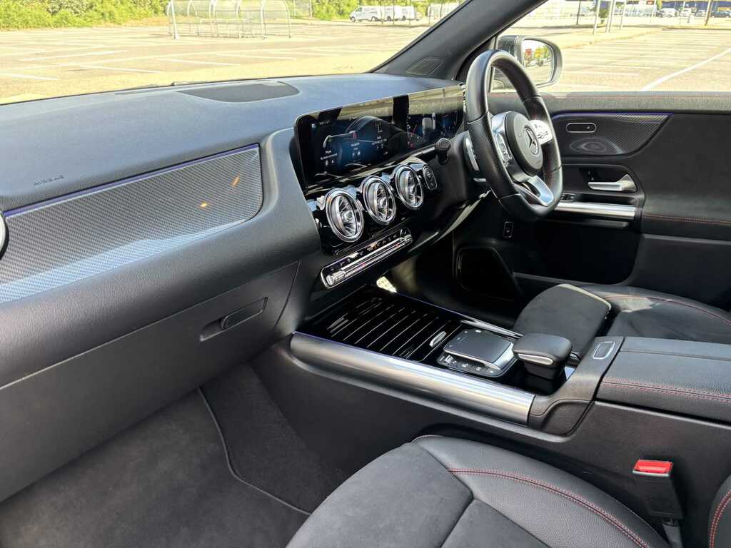 Mercedes-Benz GLA Class 200D Amg Line Premium 2021 LM21EYK Black #4