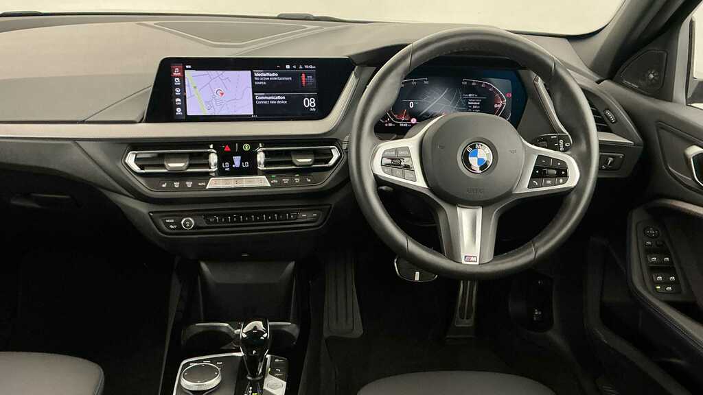 BMW 1 Series 118I 136 M Sport Step Lcp 2024 YL73RUO White #5