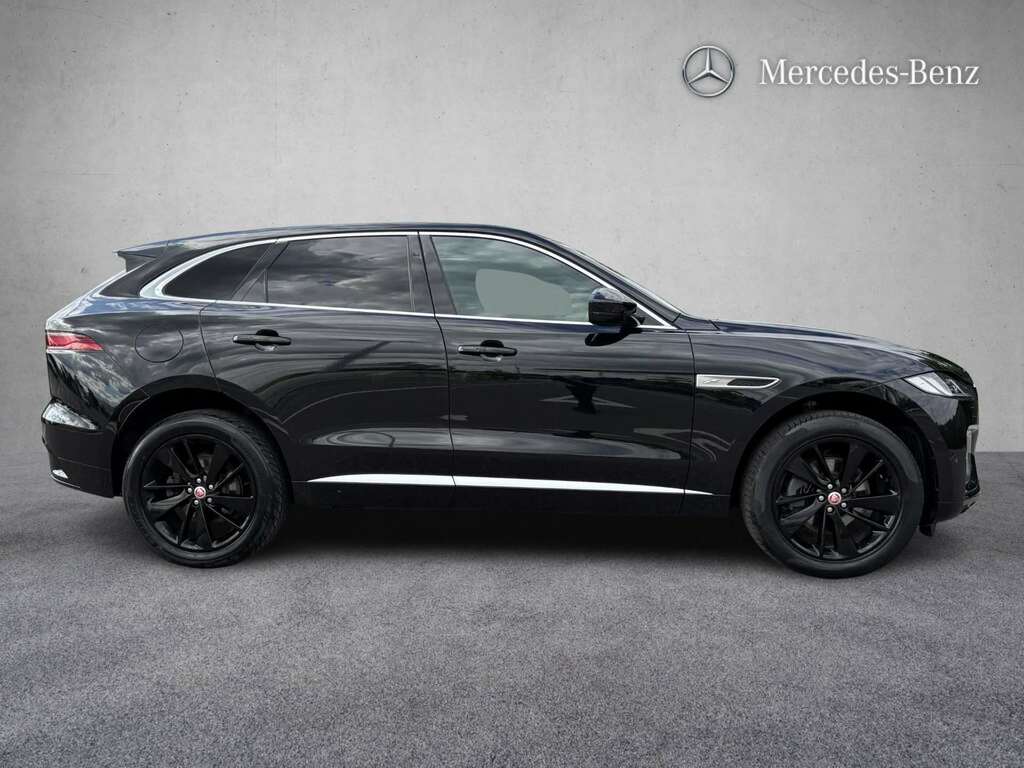 Jaguar F-Pace 2.0 D200 R-dynamic Se Awd 2022 BV22LXM Black #4