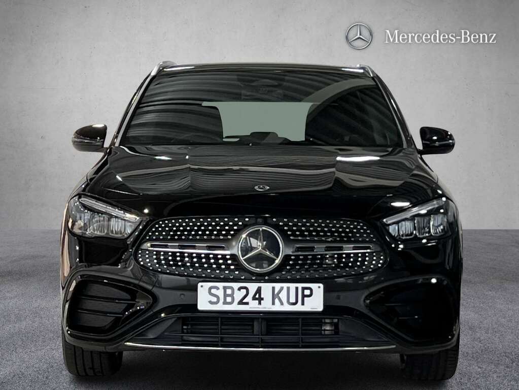 Mercedes-Benz GLA Class 200D Amg Line Executive 2024 Black