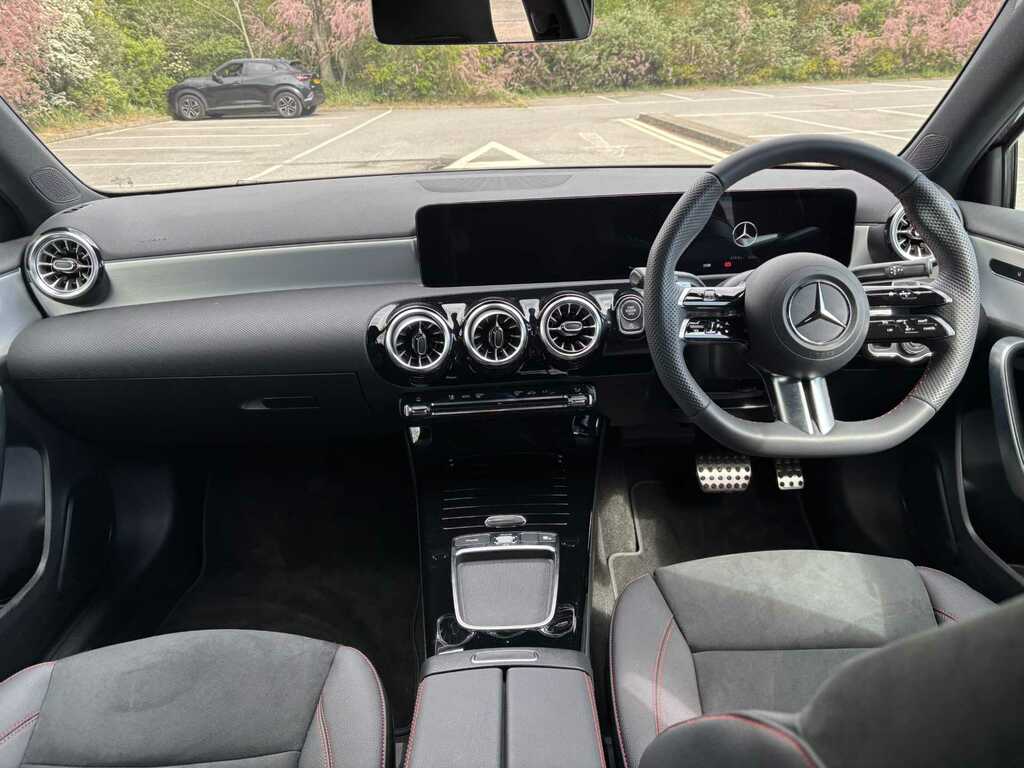 Mercedes-Benz A Class 1.3 A180h Mhev Amg Line Executive 7G-dct Euro 6 White #17