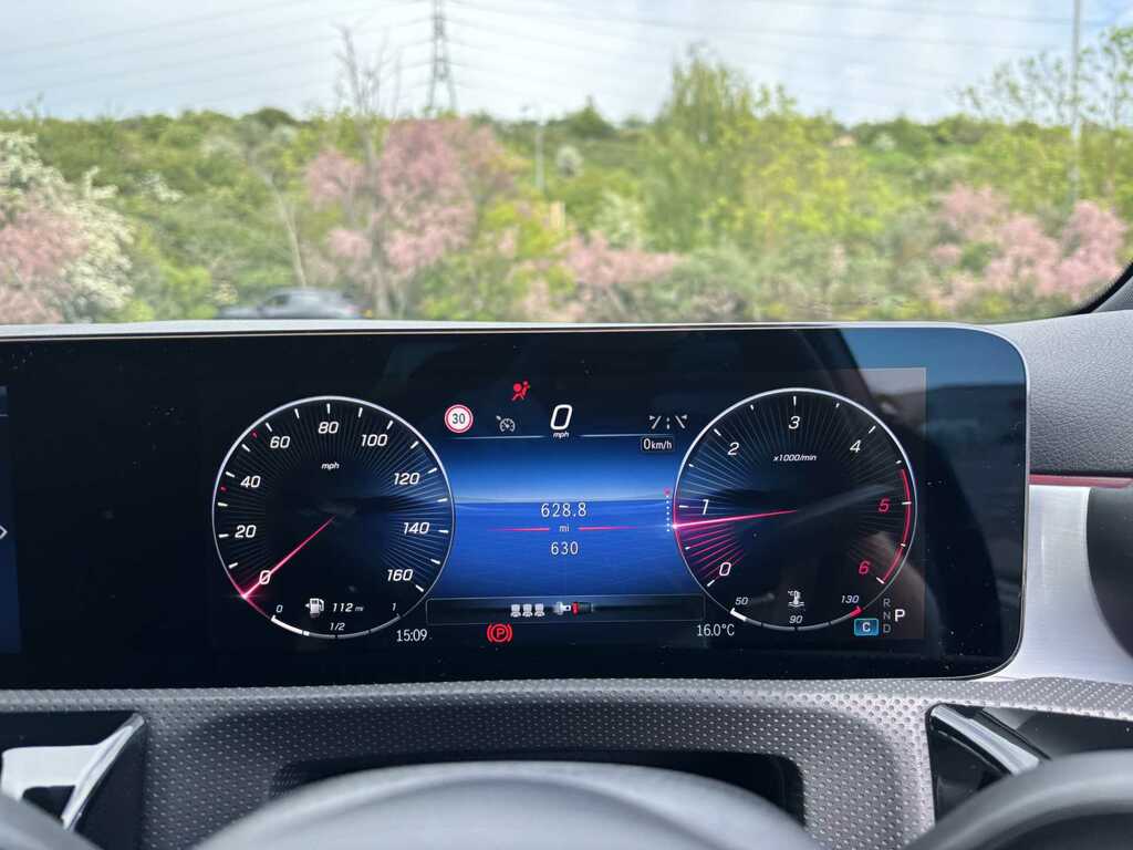 Mercedes-Benz A Class 1.3 A180h Mhev Amg Line Executive 7G-dct Euro 6 White #20
