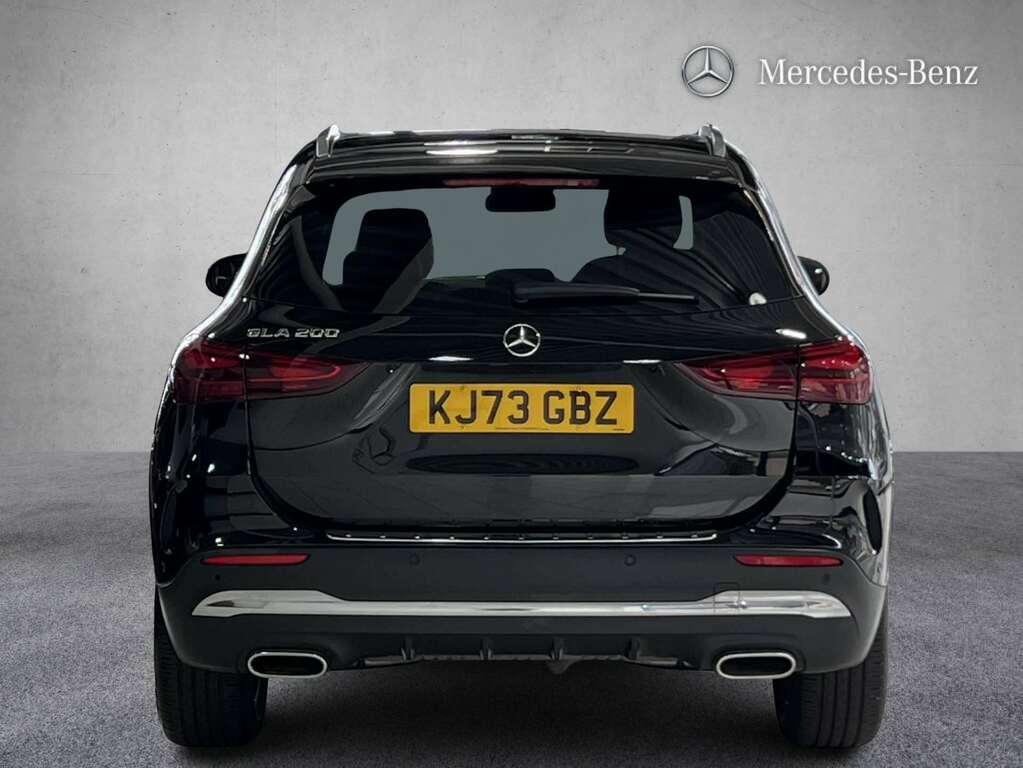 Mercedes-Benz GLA Class 200 Amg Line Executive 2024 KJ73GBZ Black #3