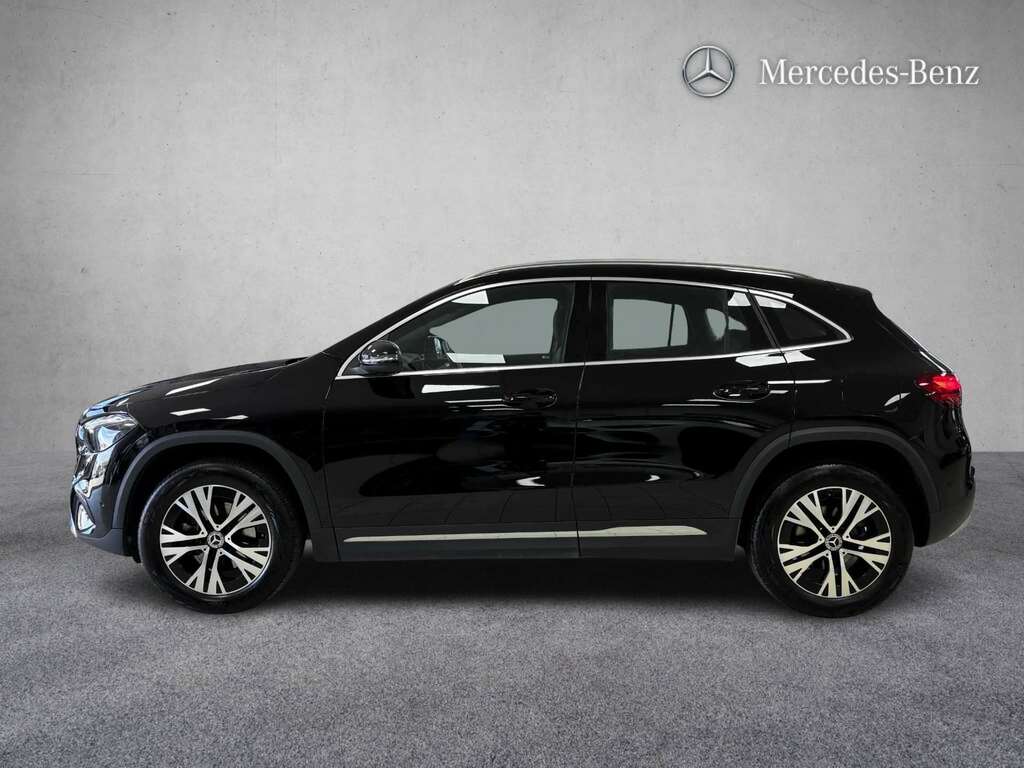 Mercedes-Benz GLA Class 200 Sport Executive 2024 SB74MDU Black #3