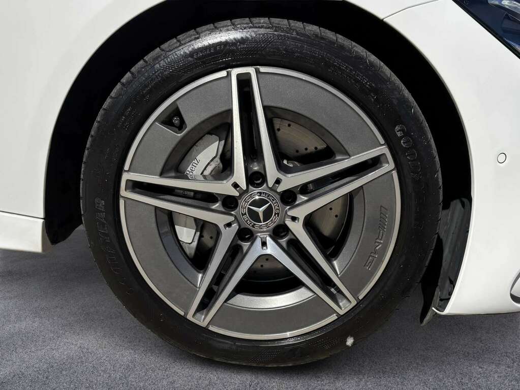 Mercedes-Benz C Class C220d Amg Line 9G-tronic 2024 KM24ZRG White #5