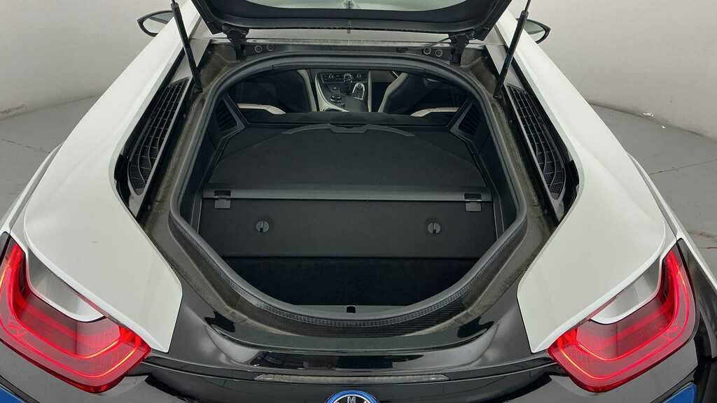 BMW i8 374 2018 White #6