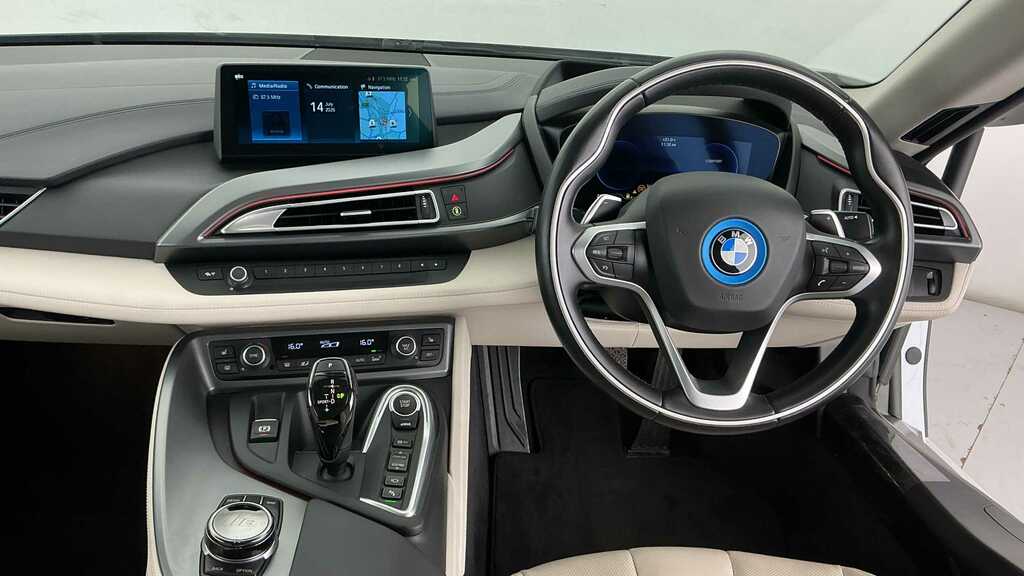 BMW i8 374 2018 White