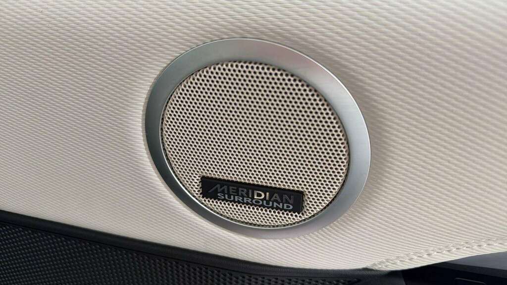 Land Rover Discovery 3.0 D300 Se Commercial Grey #24