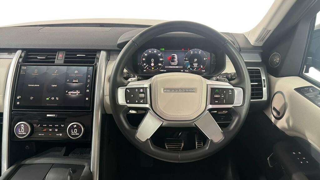 Land Rover Discovery 3.0 D300 Se Commercial Grey #15