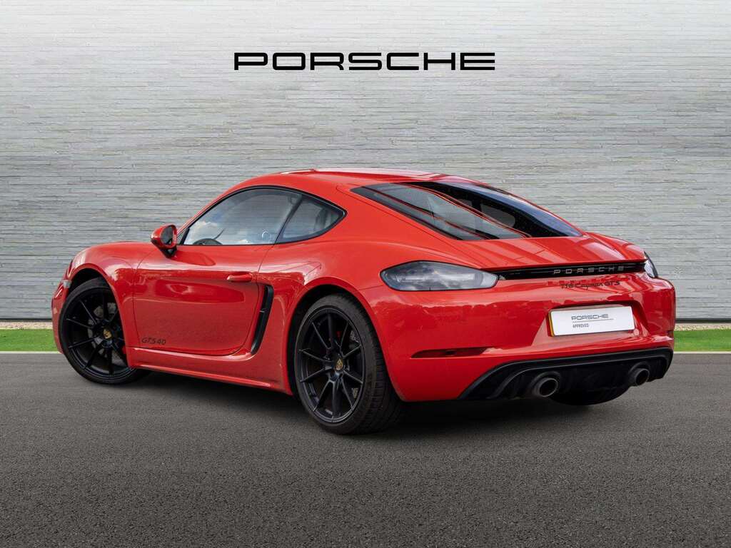 Porsche 718 Cayman Cayman Gt4 Yellow #9
