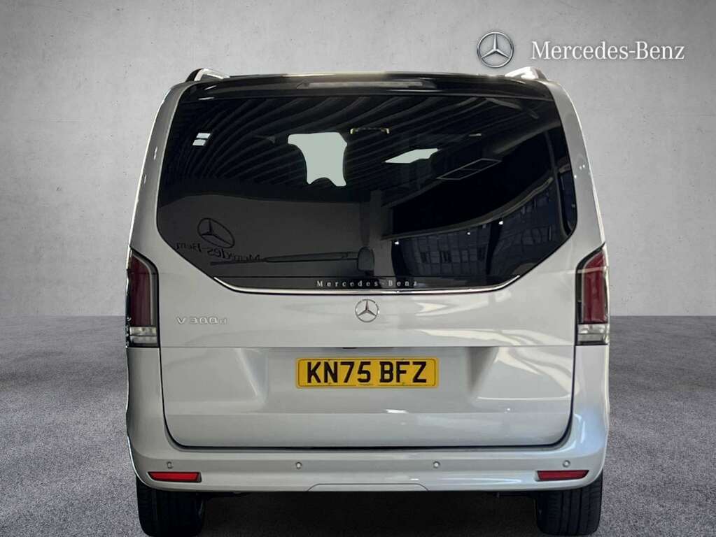 Mercedes-Benz V Class V300 D Premium 9G-tronic Extra Long 2025 Silver #4