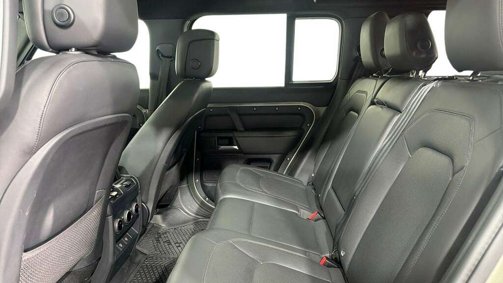 Land Rover Defender 110 2.0 P300e X-dynamic Hse 110 2024 Green #4