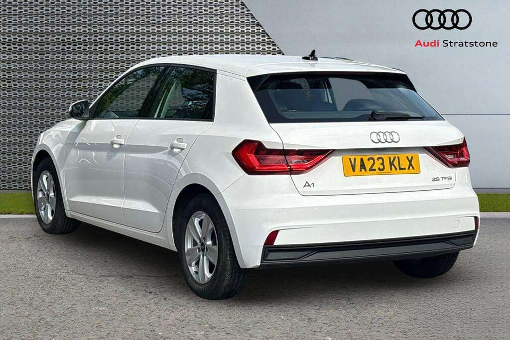 Audi A1 25 Tfsi Technik 2023 VA23KLX White #3