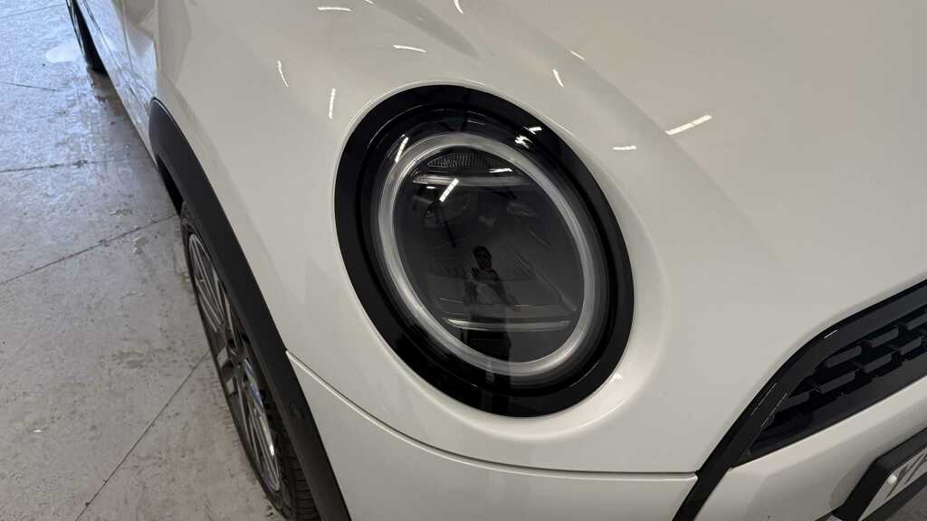 Mini Hatch 1.5 C Classic Level 1 2024 YP74UMR White #4