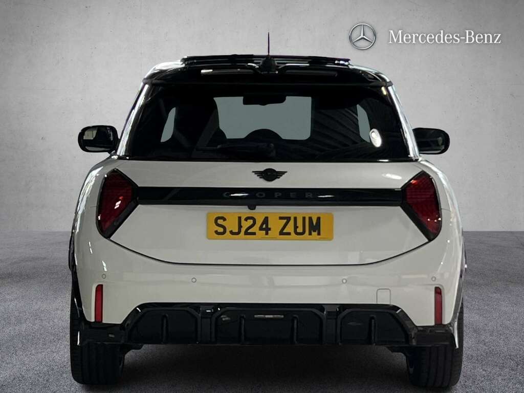 Mini Hatch 1.5 C Sport 2024 SJ24ZUM White #5