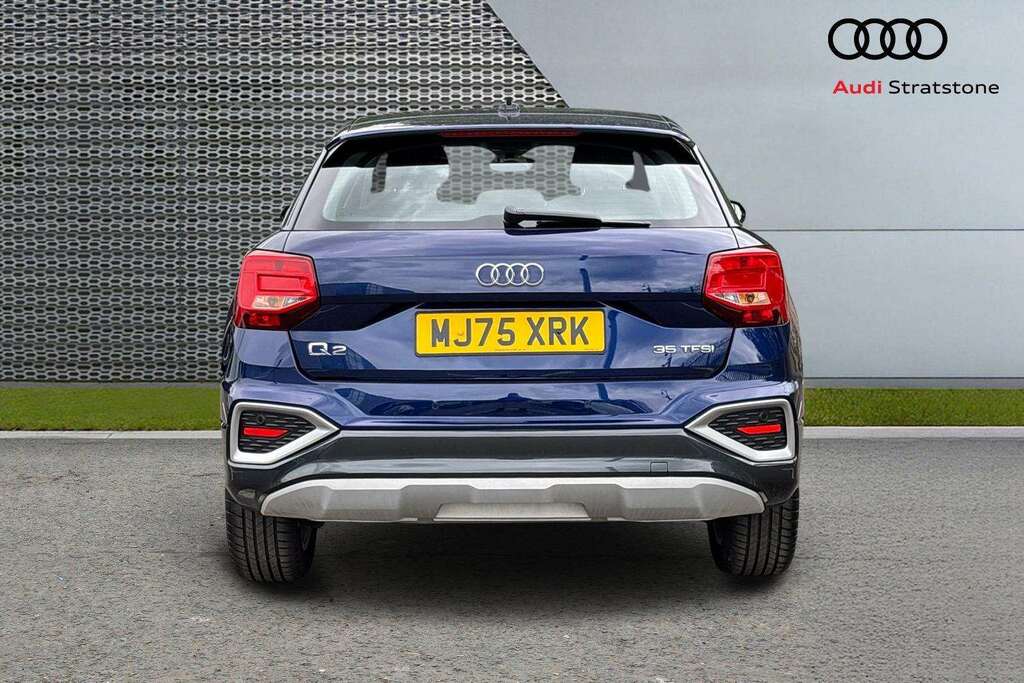 Audi Q2 Audi Estate 35 Tfsi Black Edition S Tronic Blue #7
