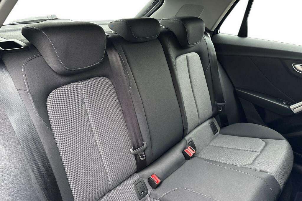 Audi Q2 Audi Estate 35 Tfsi Black Edition S Tronic Blue #21