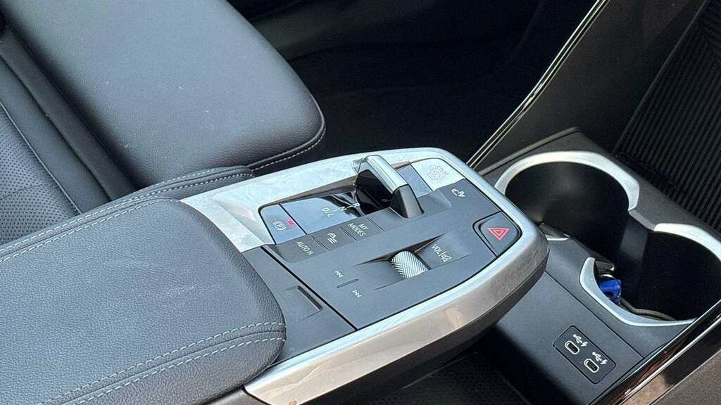 BMW X1 Sdrive 18D Xline Step 2023 YK23HXA Black #2
